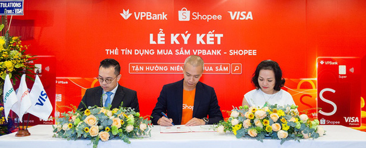 Tận hưởng niềm vui mua sắm với ‘Thẻ tín dụng VPBank  Shopee’ - Ảnh 1.