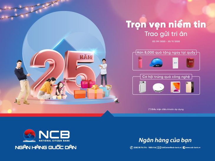 NCB tặng quà cho khách gửi tiền nhân dịp sinh nhật 25 năm - Ảnh 1.