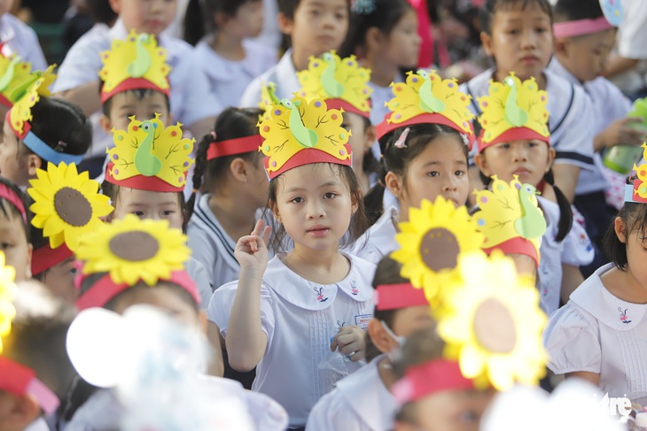 Gần 23 triệu học sinh cả nước khai giảng năm học mới - Ảnh 34.