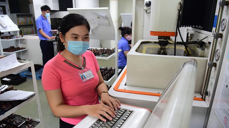 Kích cầu, chú ý thị trường 100 triệu dân - Ảnh 1. Kích cầu, chú ý thị trường 100 triệu dân - Ảnh 1.