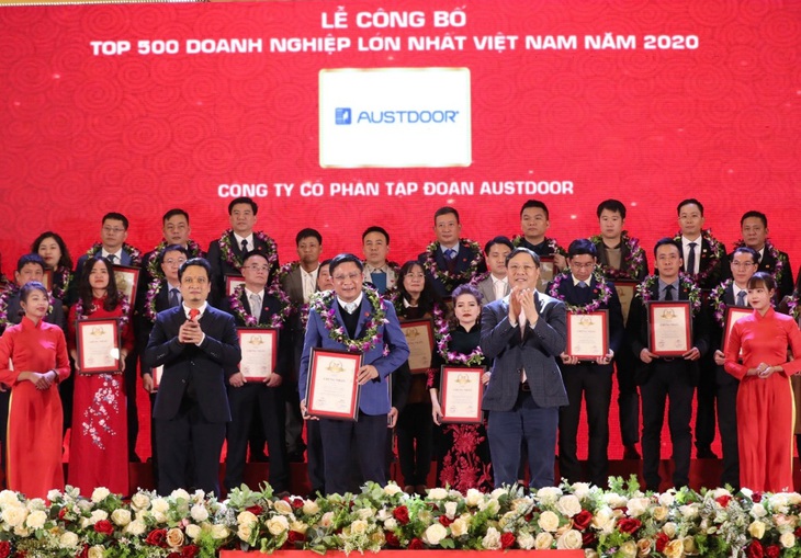 Hơn 2.000 khách hàng tưng bừng đón Tết với quà tri ân của cửa cuốn Austdoor - Ảnh 2. Hơn 2.000 khách hàng tưng bừng đón Tết với quà tri ân của cửa cuốn Austdoor - Ảnh 2.