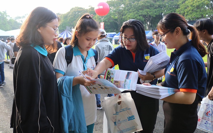 Ngày hội tư vấn tuyển sinh - hướng nghiệp 2021: Giúp thí sinh tăng cơ hội trúng tuyển