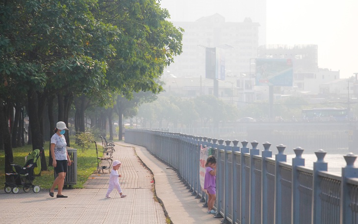 TP.HCM lại sương mù dày đặc