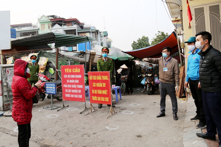 Phong tỏa thêm khu phố tại Hạ Long vì xuất hiện ca nghi nhiễm COVID-19 - Ảnh 2.