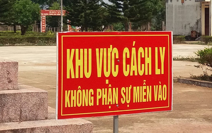 Gia Lai phong tỏa 1 trung tâm y tế huyện và 2 xã, phường