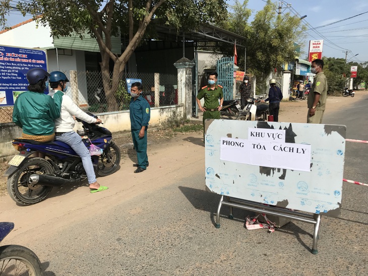 Gia Lai có thêm 3 ca dương tính SARS-CoV-2, F1 của 2 ca sáng cùng ngày - Ảnh 1.