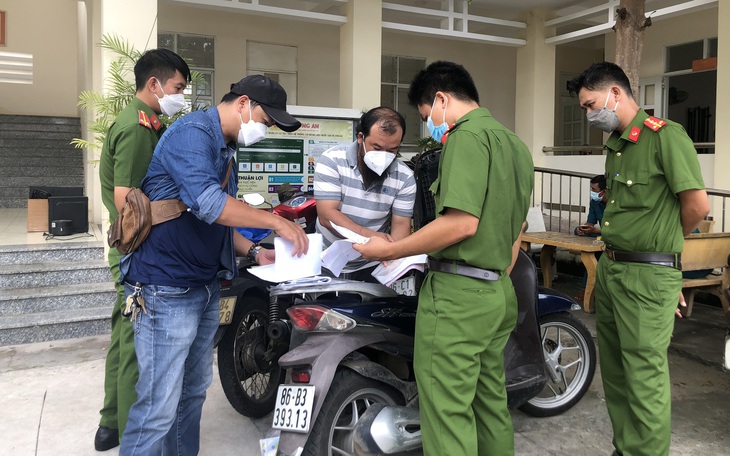 Công an Phan Thiết kêu gọi người dân giao nộp lại giấy xét nghiệm COVID-19 giả