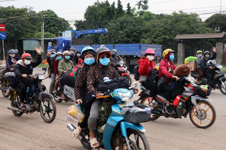 Người tiêm đủ vắc xin, khỏi bệnh vào Bình Phước không phải cách ly - Ảnh 1.