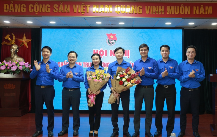 Trung ương Đoàn bầu bổ sung 2 bí thư - Ảnh 2.