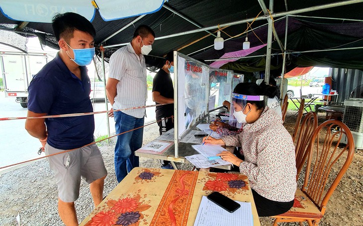 Thái Nguyên bỏ quy định cách ly, xét nghiệm COVID-19 người về từ vùng xanh, vàng, cam - Ảnh 1.