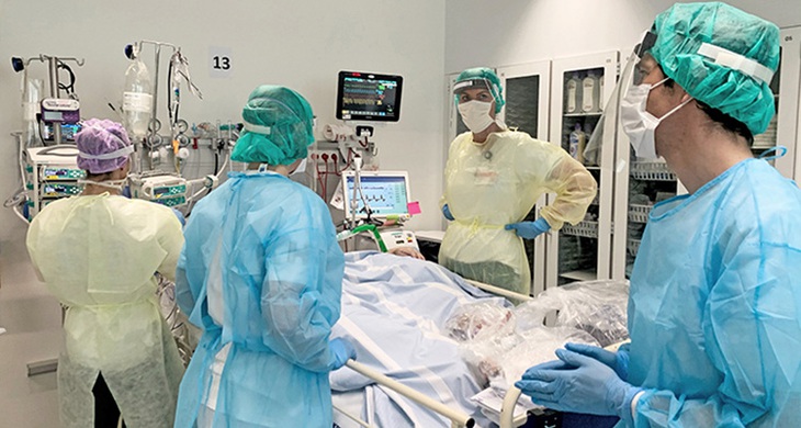Phát hiện mới trong công tác tiên lượng các biến chứng nặng ở người mắc COVID-19 - Ảnh 1. Phát hiện mới trong công tác tiên lượng các biến chứng nặng ở người mắc COVID-19 - Ảnh 1.