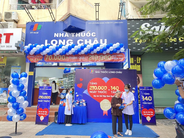 Nhà thuốc FPT Long Châu ‘ghi điểm’ với hoạt động thiện nguyện - Ảnh 1.