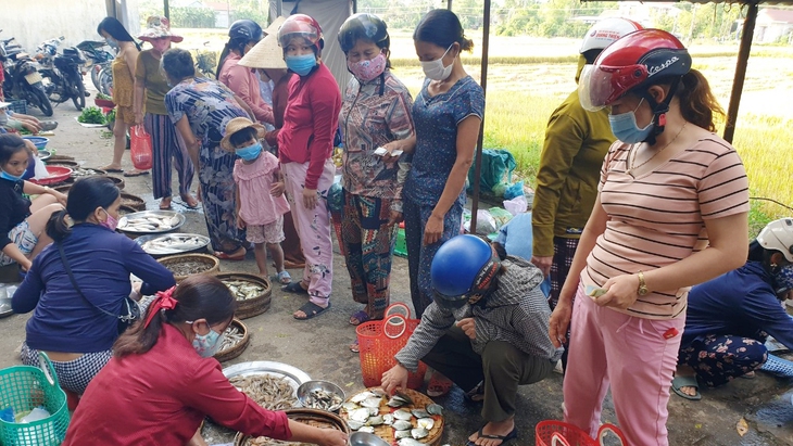 Sợ truông Nhà Hồ sợ phá Tam Giang - Kỳ 4: Tôm cá Tam Giang ăn một lần nhớ mãi - Ảnh 3.