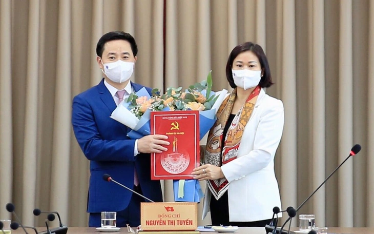 Thiếu tướng Nguyễn Thành Long làm Chánh văn phòng Thành ủy Hà Nội - Ảnh 3.