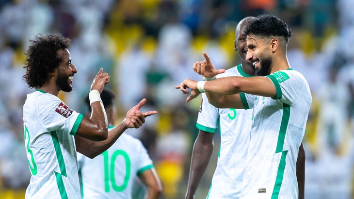Đội tuyển Saudi Arabia bay chuyên cơ đến Hà Nội vào tối nay 12-11 - Ảnh 1. Đội tuyển Saudi Arabia bay chuyên cơ đến Hà Nội vào tối nay 12-11 - Ảnh 1.
