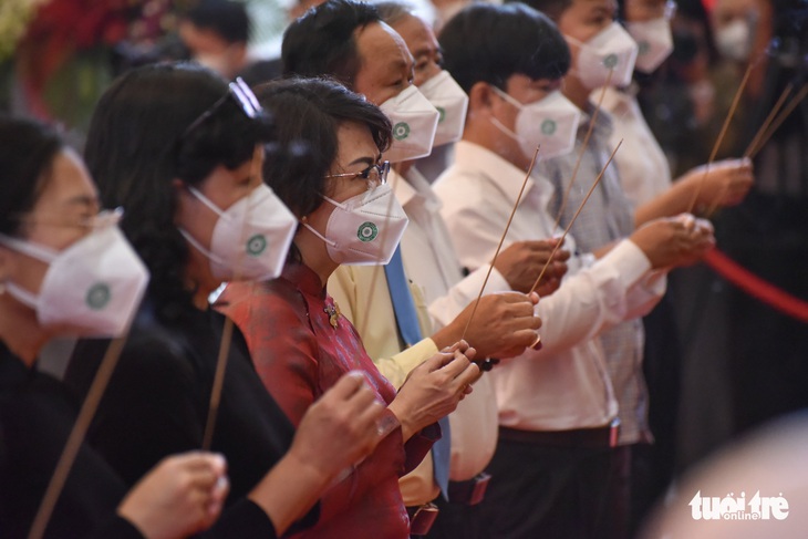 Lễ kỳ siêu tri ân lực lượng tuyến đầu, tưởng niệm đồng bào tử nạn trong dịch COVID-19 - Ảnh 3.