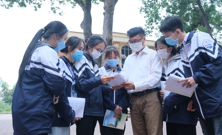 Mỗi tiết học là một nghệ thuật - Ảnh 1. Mỗi tiết học là một nghệ thuật - Ảnh 1.