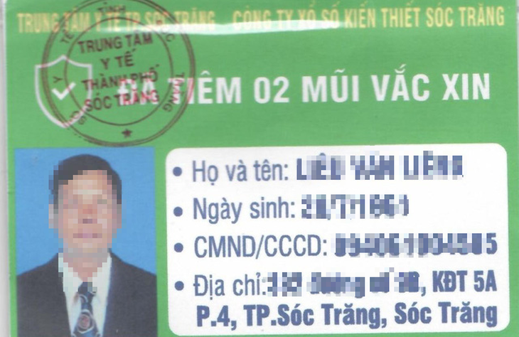 Khi đi bán dạo vé số, bà con phải đeo thẻ xanh này - Ảnh 1.