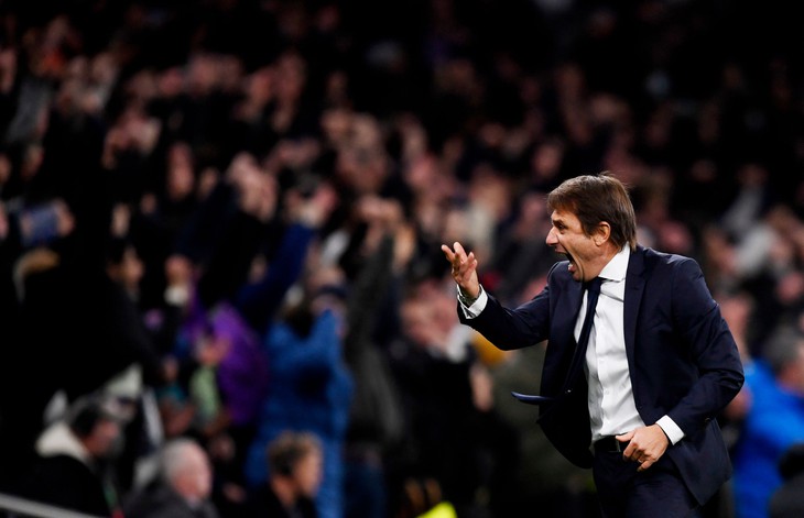 Tottenham thắng nghẹt thở trong ngày HLV Antonio Conte ra mắt - Ảnh 1.