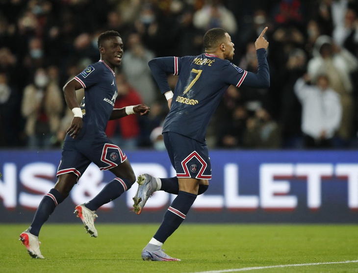Mbappe lập cú đúp giúp PSG bỏ xa đội nhì bảng 13 điểm - Ảnh 1. Mbappe lập cú đúp giúp PSG bỏ xa đội nhì bảng 13 điểm - Ảnh 1.