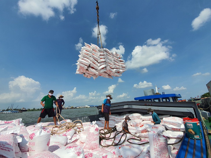 39 thương nhân 2 năm liền không xuất khẩu gạo, đề xuất sửa quy định để thu hồi giấy phép - Ảnh 1.