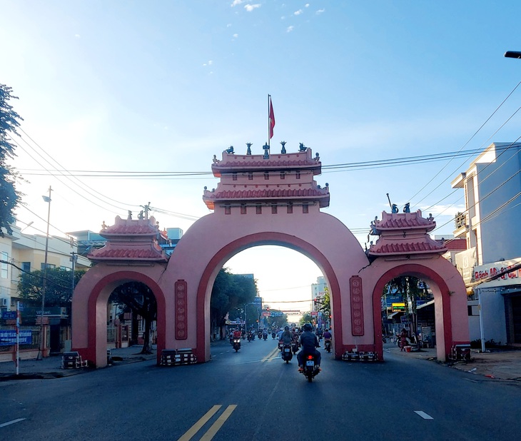 Kiên Giang: F0 luôn ở mức khá cao, toàn tỉnh lên cấp độ nguy cơ cao - Ảnh 1.