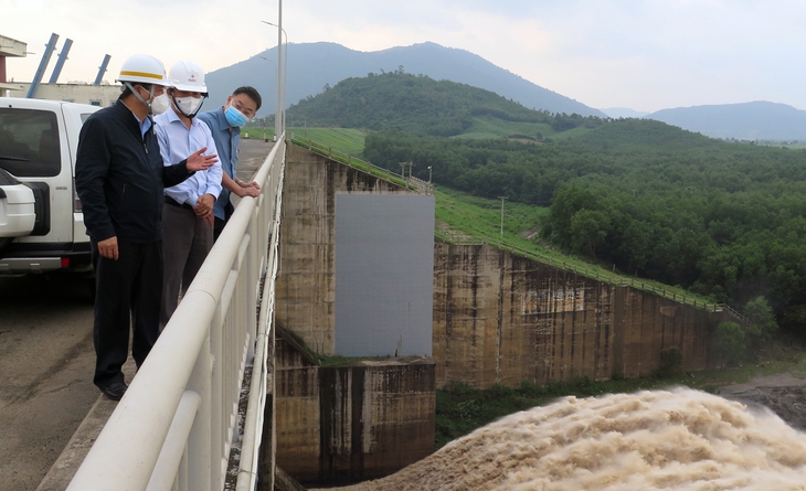 Việc vận hành liên hồ chứa thủy điện cần tốt hơn - Ảnh 1.