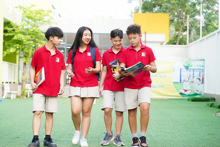 Nhìn lại một năm ghi dấu ấn của Royal School - Ảnh 1.