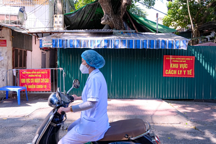 Hà Nội có 467 ca COVID-19 nặng và nguy kịch - Ảnh 1.