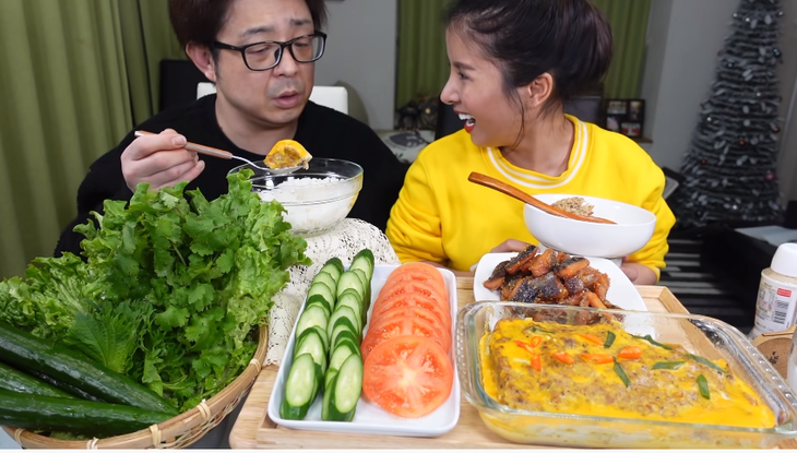 Tết của những cặp đôi nổi tiếng trên thế giới mạng - Ảnh 2. Tết của những cặp đôi nổi tiếng trên thế giới mạng - Ảnh 2.