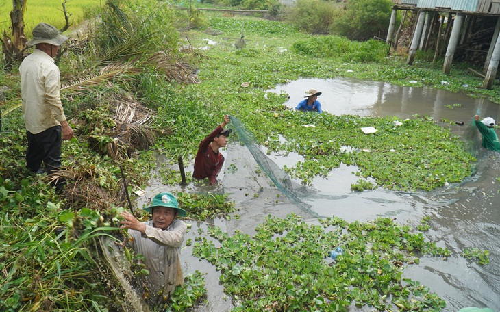 Độ mặn giảm nhưng xâm nhập sâu, nhiều tỉnh miền Tây khuyến cáo trữ nước ngọt