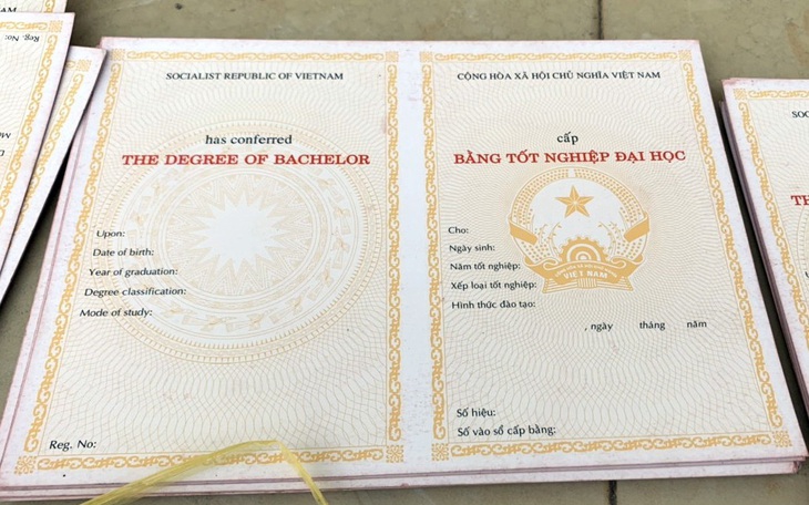 Phá đường dây mỗi tháng “sản xuất”, “tiêu thụ” cả ngàn văn bằng, giấy tờ giả