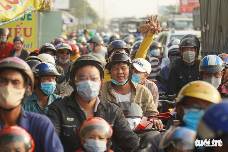 Ngày mai 6-2, công bố phân luồng đường về miền Tây - Ảnh 1.