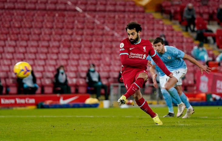 Alisson mắc sai lầm, Liverpool thảm bại trước Man City - Ảnh 3.