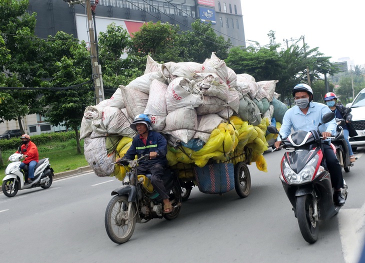 Loại dần xe nát, xe tự chế tung hoành đường phố - Ảnh 3.