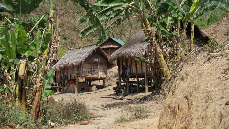 Vây ráp bãi vàng trái phép giáp ranh giữa hai huyện ở Gia Lai - Ảnh 3.