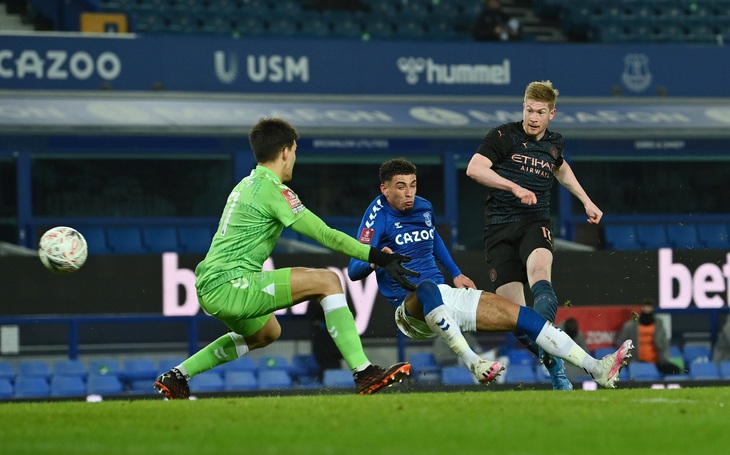 Bùng nổ 7 phút cuối, Man City hạ Everton vào bán kết Cúp FA - Ảnh 2.