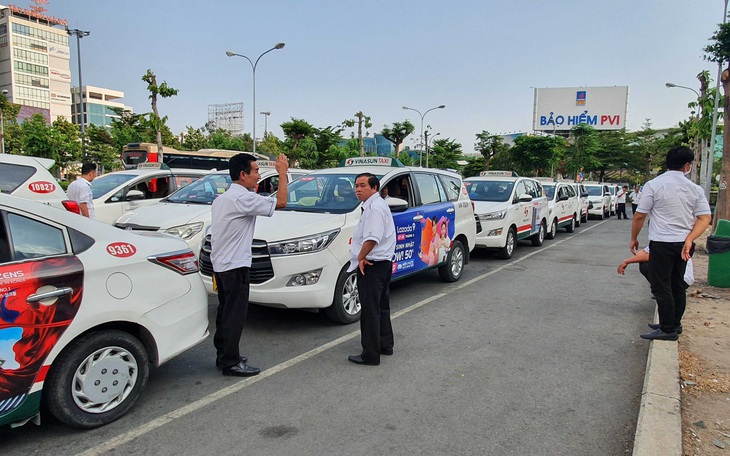 Gọi tài xế công nghệ là đối tác: cách gọi luồn lách - Ảnh 1.