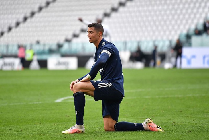 Ronaldo 9 lần dứt điểm không ghi bàn thắng, Juve thua sốc và hết hi vọng vô địch - Ảnh 2.