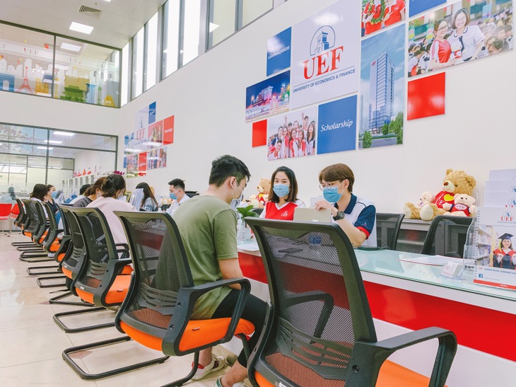 Nộp hồ sơ xét học bạ với phương châm đúng trường, đúng thời điểm - Ảnh 1.
