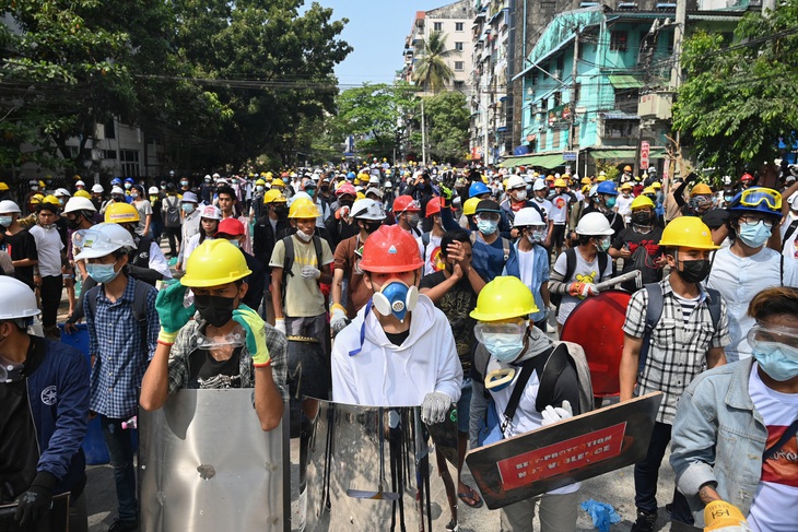 Vì Nga và Trung Quốc, Liên Hiệp Quốc khó trừng phạt quân đội Myanmar - Ảnh 2.