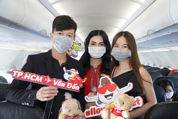 Sân bay Vân Đồn mở cửa trở lại đón chuyến bay Vietjet đầu tiên - Ảnh 3.