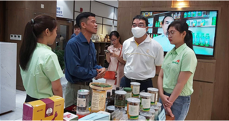 TP.HCM: Sản xuất, tiêu dùng bật tăng trở lại - Ảnh 1. TP.HCM: Sản xuất, tiêu dùng bật tăng trở lại - Ảnh 1.