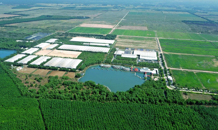 Ra mắt hệ thống trang trại sinh thái Vinamilk Green Farm - Ảnh 2.