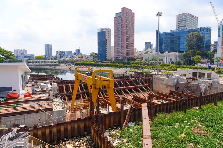 TP.HCM sắp vào mùa mưa: Nơi chạy nước rút chống ngập, nơi... nằm chờ - Ảnh 3.