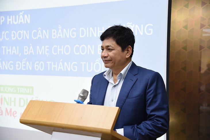 Thực đơn dinh dưỡng cân bằng cho bữa ăn đủ chất của mẹ và bé dưới 5 tuổi - Ảnh 2.