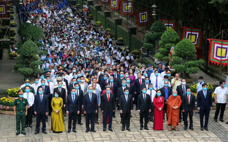 Lãnh đạo TP.HCM dâng hương giỗ Tổ Hùng Vương