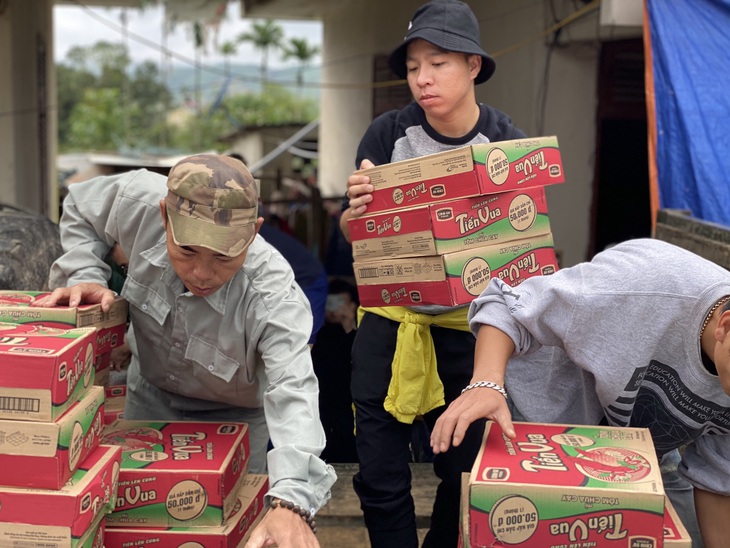 Biết thương người sau lần chết hụt - Ảnh 4. Biết thương người sau lần chết hụt - Ảnh 4.