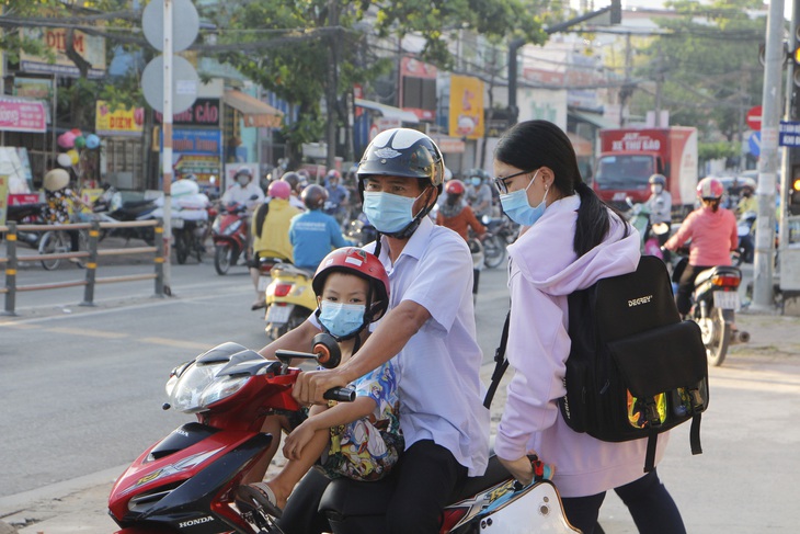 Thi học kỳ 2 bất ngờ nhưng học sinh Cần Thơ nói làm bài ổn - Ảnh 3.