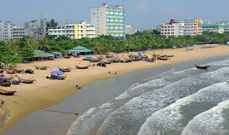 Điều gì đưa Sầm Sơn trở thành tọa độ giải trí nghỉ dưỡng trong tương lai? - Ảnh 1.